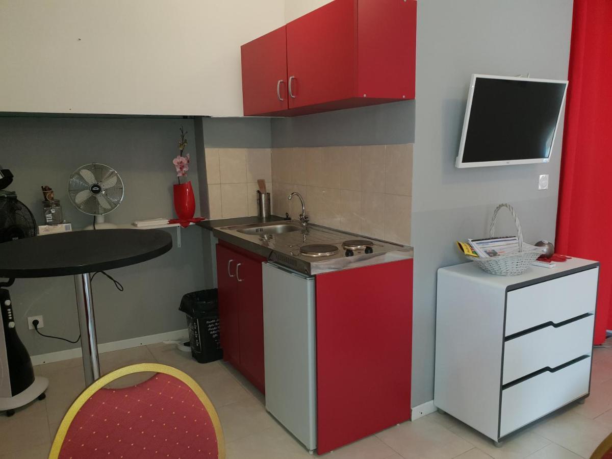 Jolie Appartement, L'Enclave Des Secrets Л'Иль-сюр-ла-Сорг Экстерьер фото